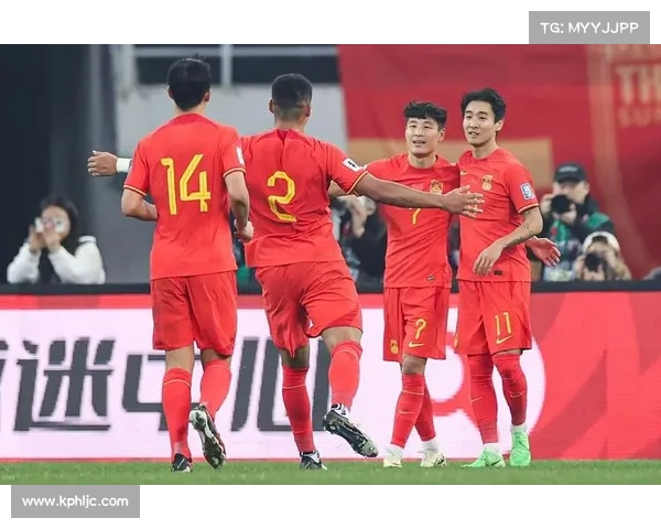 中国男子足球队迎来全新阵容积极备战国际赛事力争突破历史瓶颈 中国男子足球队迎来全新阵容积极备战国际赛事力争突破历史瓶颈