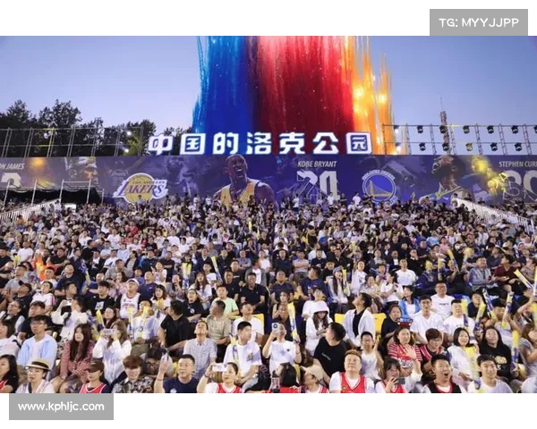 郭艾伦球迷见面会现场火爆激情迸发 郭艾伦球迷见面会现场火爆激情迸发