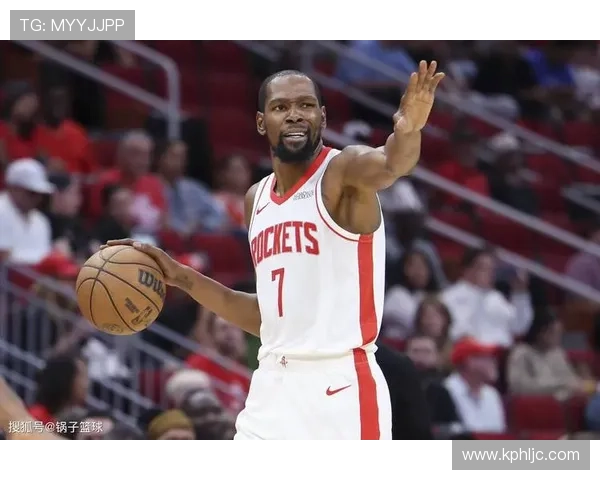 杜兰特恢复顺利迈向回归,下周重返赛场有望引领球队新季反弹势头 杜兰特恢复顺利迈向回归,下周重返赛场有望引领球队新季反弹势头